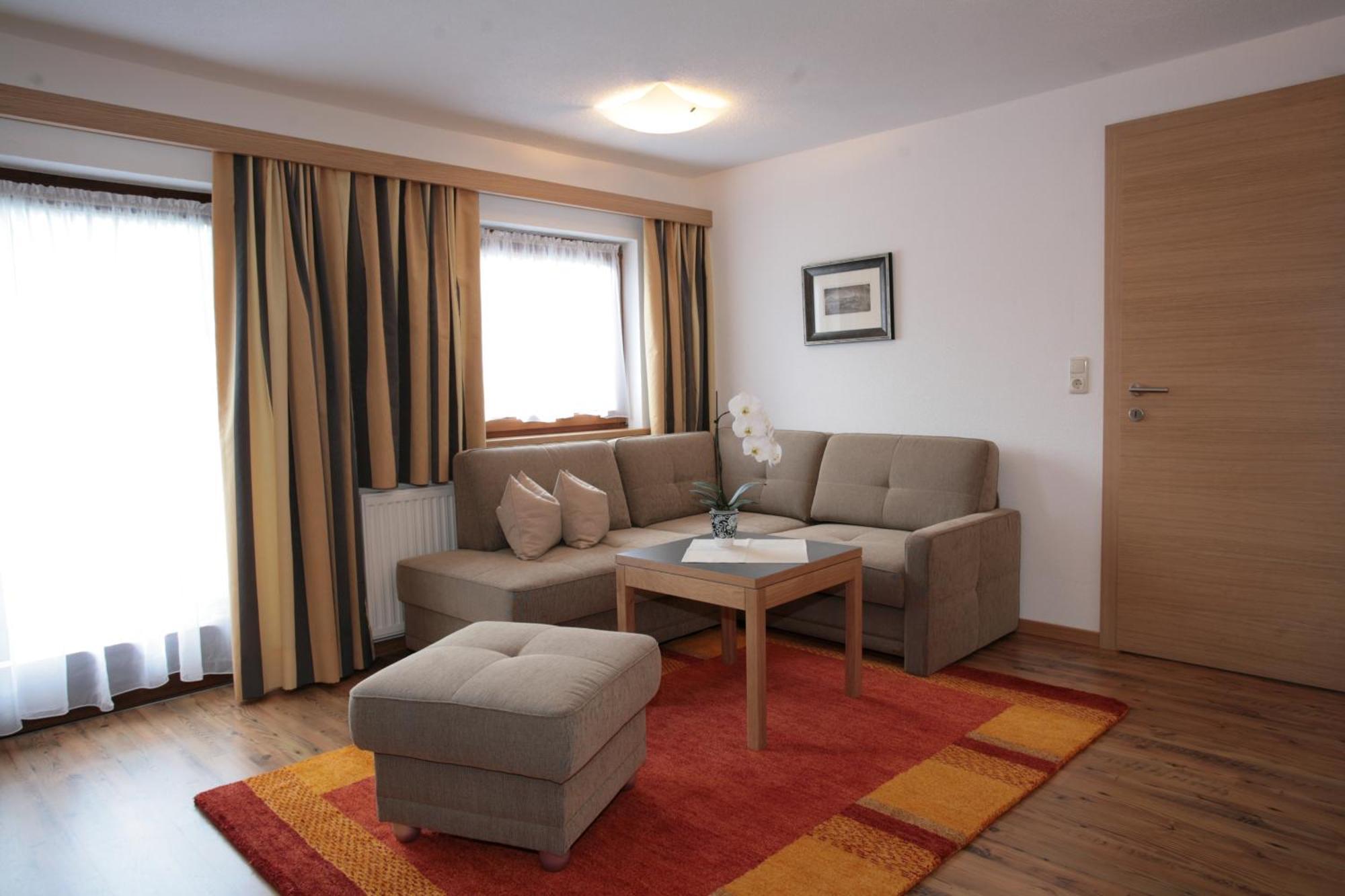 Apartmenthaus Joerg Serfaus Oda fotoğraf